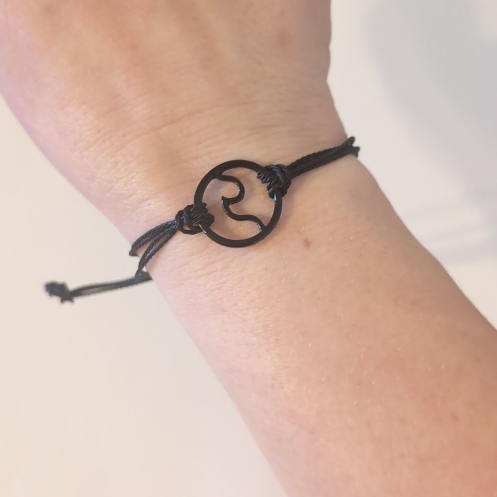 759 4Ocean‎ Black Adjustable Slider Bracelet